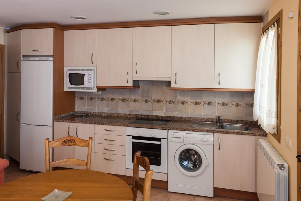 Apartment Casa Blas Gistain Bilik gambar